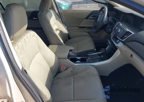 2015 Honda Accord Lx z USA, uszkodzony, nr VIN 1HGCR2F36FA062121
